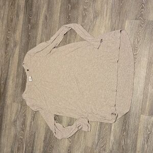 Cabi style 3062 Pamper Me tee oatmeal sz M